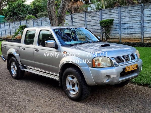 2007 Nissan  Hardbody