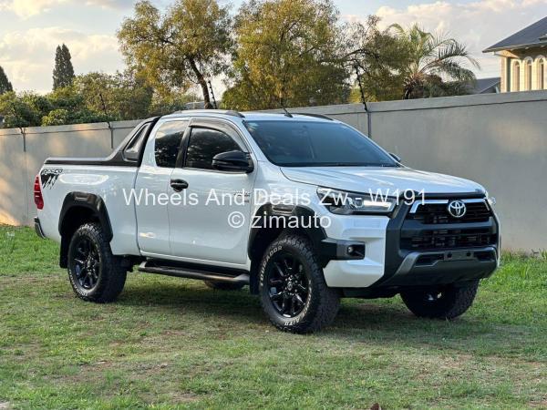 2021 Toyota  Hilux