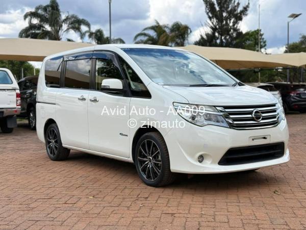 2015 Nissan  Serena