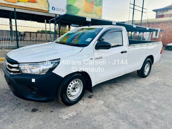 2016 Toyota  HILUX REVO