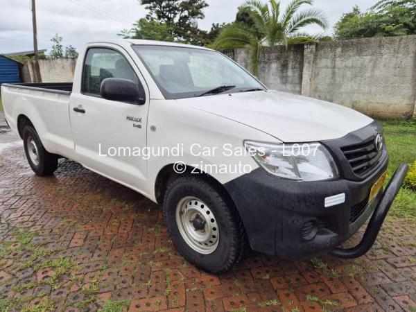 2010 - Toyota  Hilux