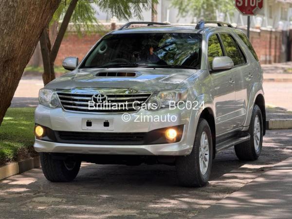 2015 - Toyota  Fortuner