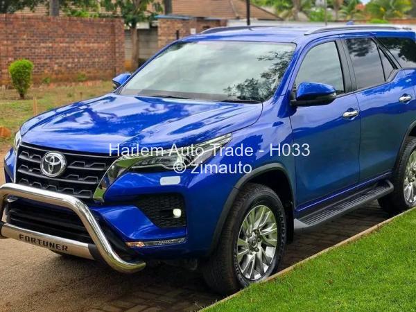 2023 - Toyota  Fortuner