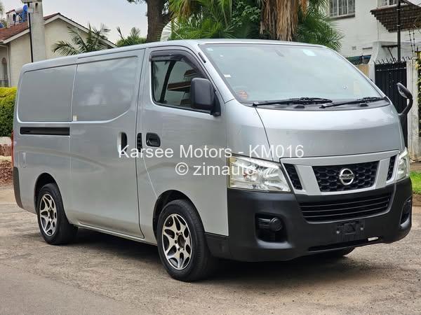 2015 - Nissan  Caravan