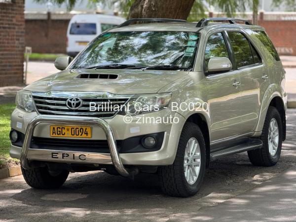 2013 Toyota  Fortuner