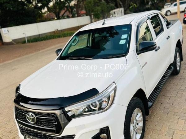 2019 - Toyota  Hilux