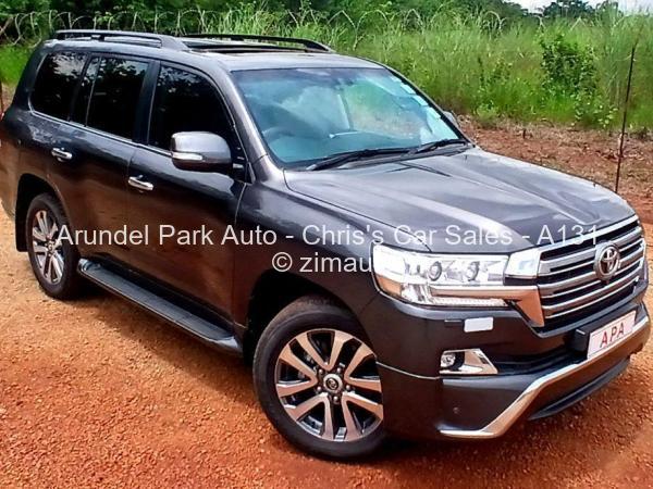 2017 Toyota  Land Cruiser 200