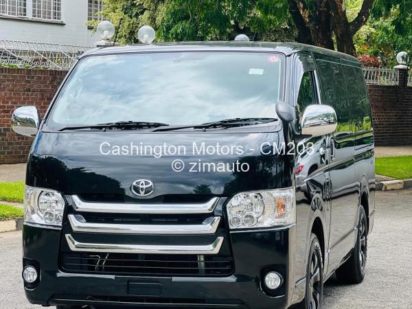 2018 - Toyota  Hiace