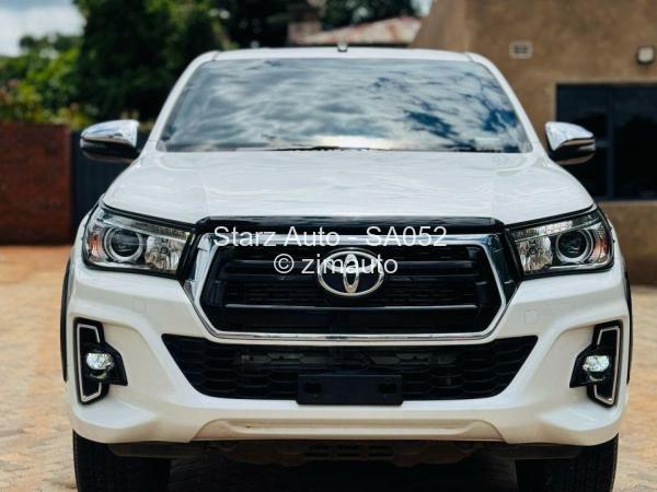 2018 Toyota  HILUX REVO