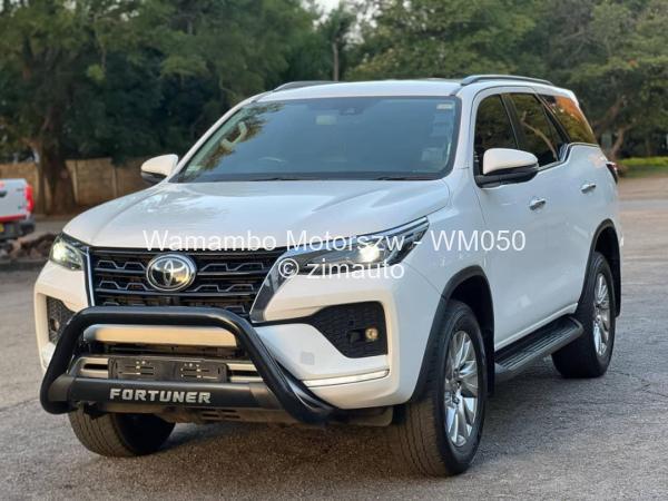 2021 - Toyota  Fortuner