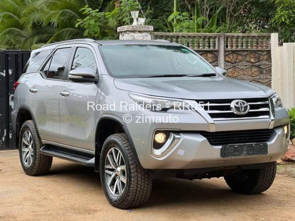 2018 Toyota  Fortuner