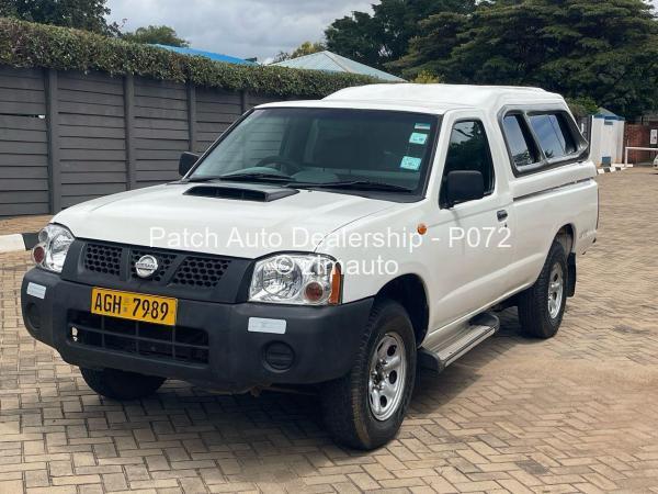 2013 Nissan  NP300 Hardbody