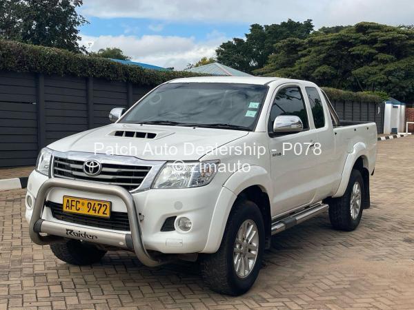 2012 Toyota  Hilux