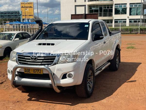 2013 Toyota  Hilux