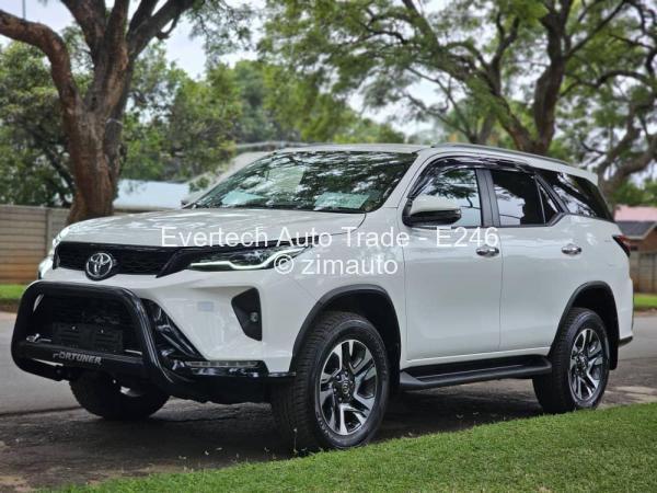 2024 - Toyota  Fortuner