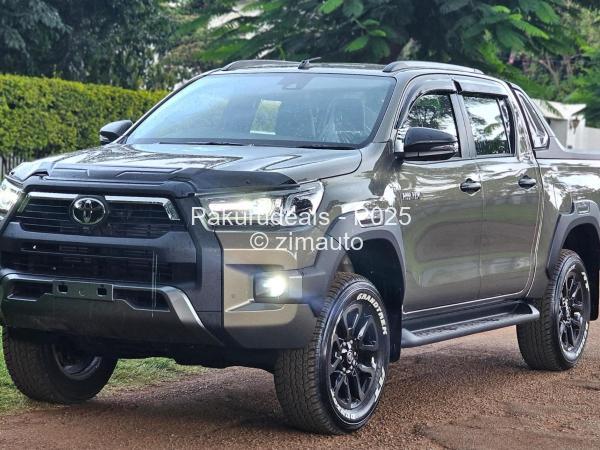 2024 Toyota  Hilux