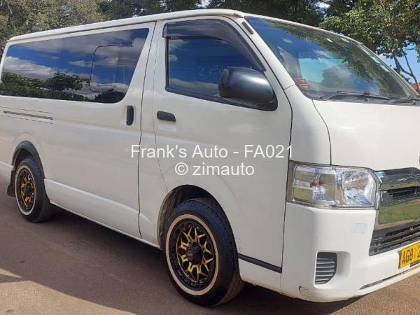 2016 Toyota  Hiace