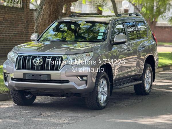 2022 Toyota  Land Cruiser Prado