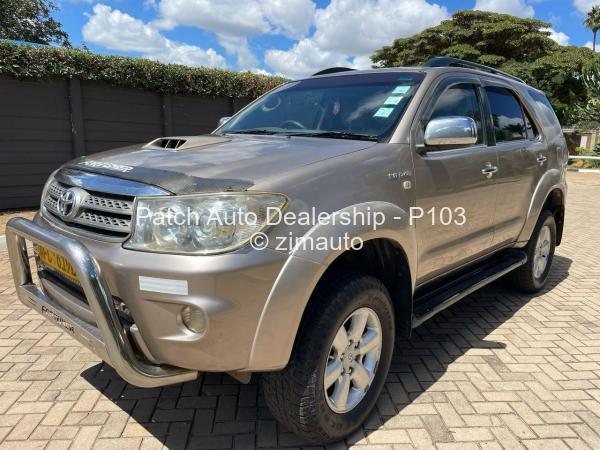 2009 Toyota  Fortuner