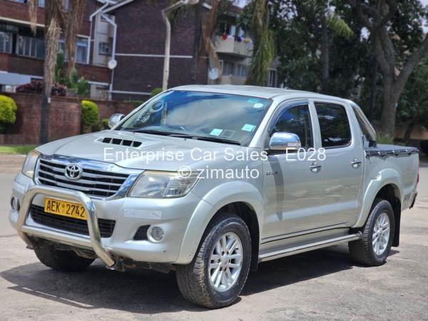 2012 - Toyota  Hilux