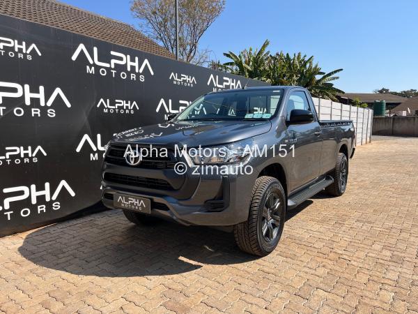 2023 - Toyota  Hilux