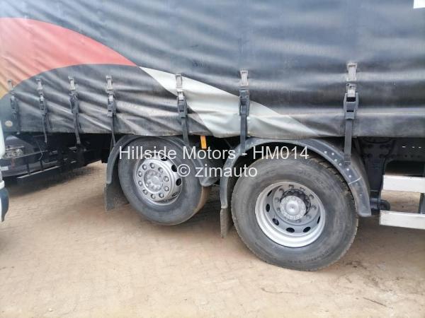 2009 Mercedes Benz Axor