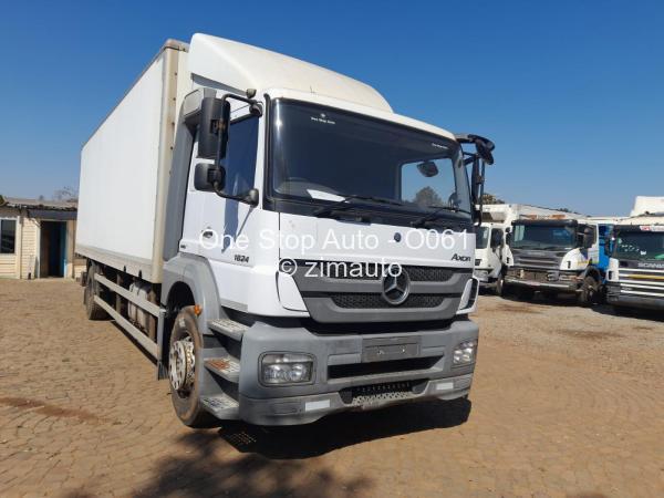 2011 Mercedes Benz Axor