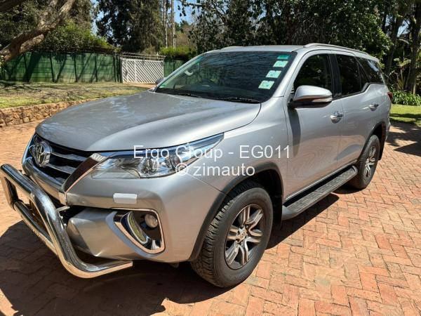 2017 - Toyota  Fortuner