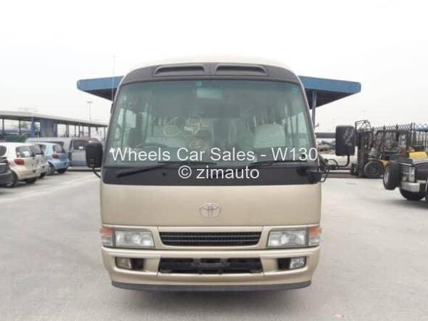 2005 Toyota  Coaster