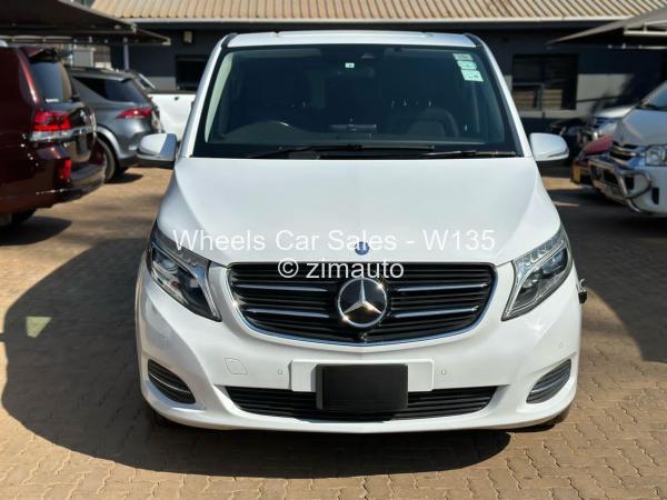 2017 Mercedes Benz Viano