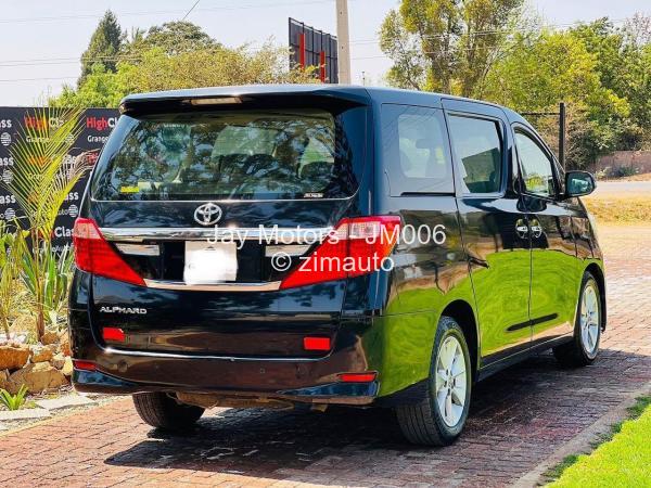 2013 Toyota  Alphard