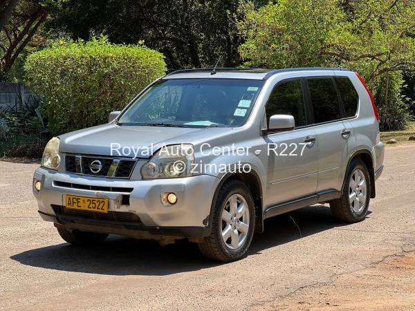 2013 - Nissan  X-Trail