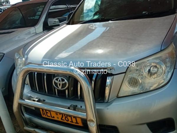 2012 - Toyota  Land Cruiser Prado