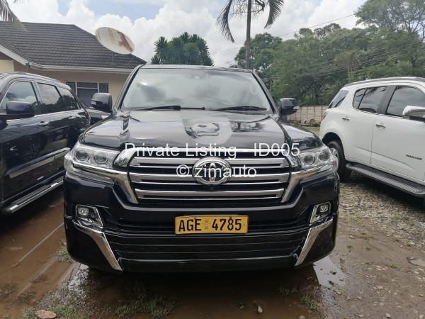 2015 Toyota  Land Cruiser 200