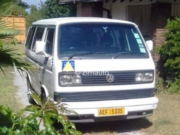 2002 Volkswagen  Caravelle