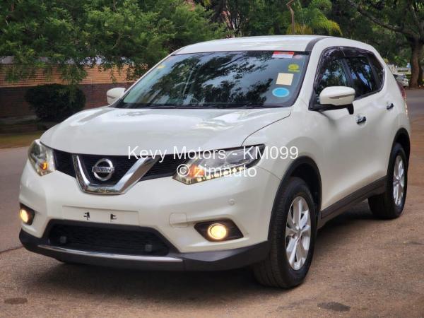 2014 - Nissan  X-Trail