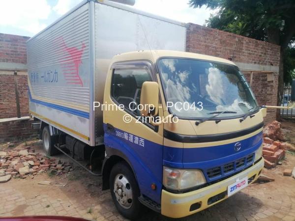 2001 Toyota  Dyna 150